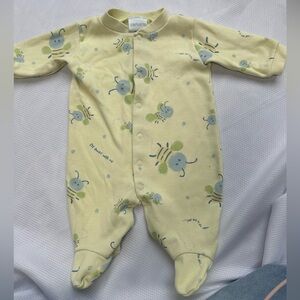 Vintage Carter's Pale Yellow Footed One-Piece with Blue & Green Bee Print 0-3 mo